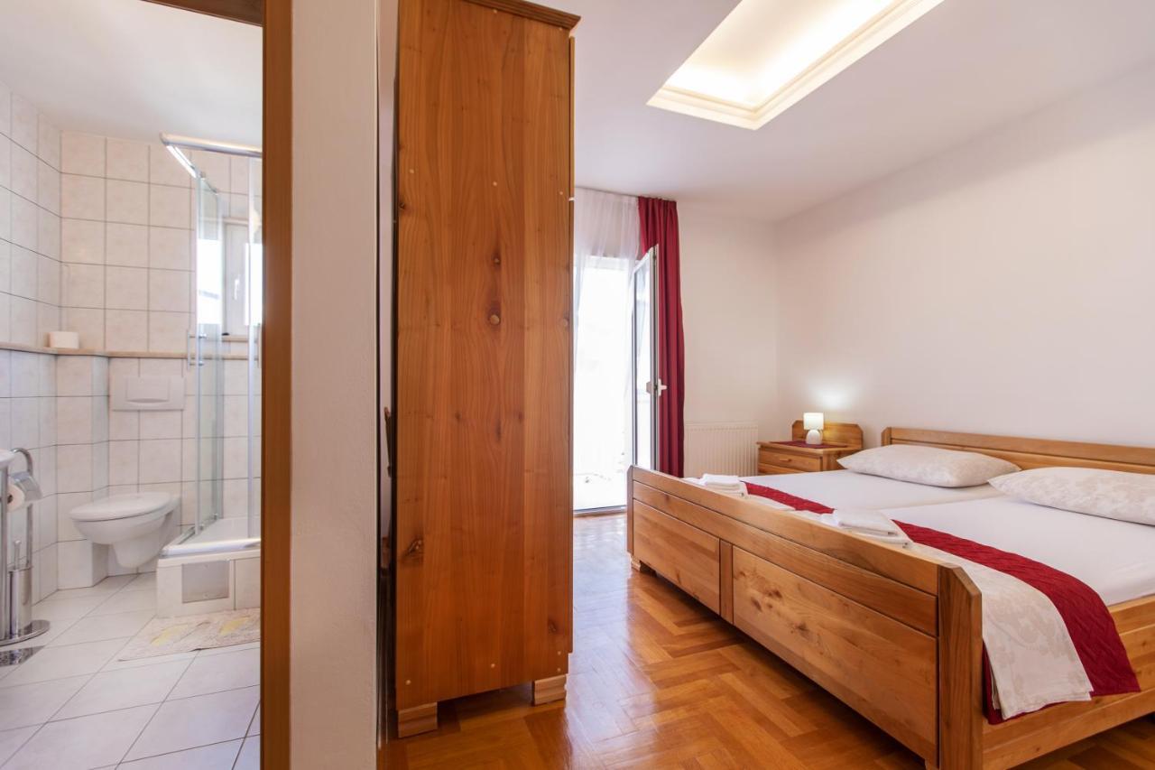 Hotel Buenavista Beach House Trogir Mastrinka Exterior photo