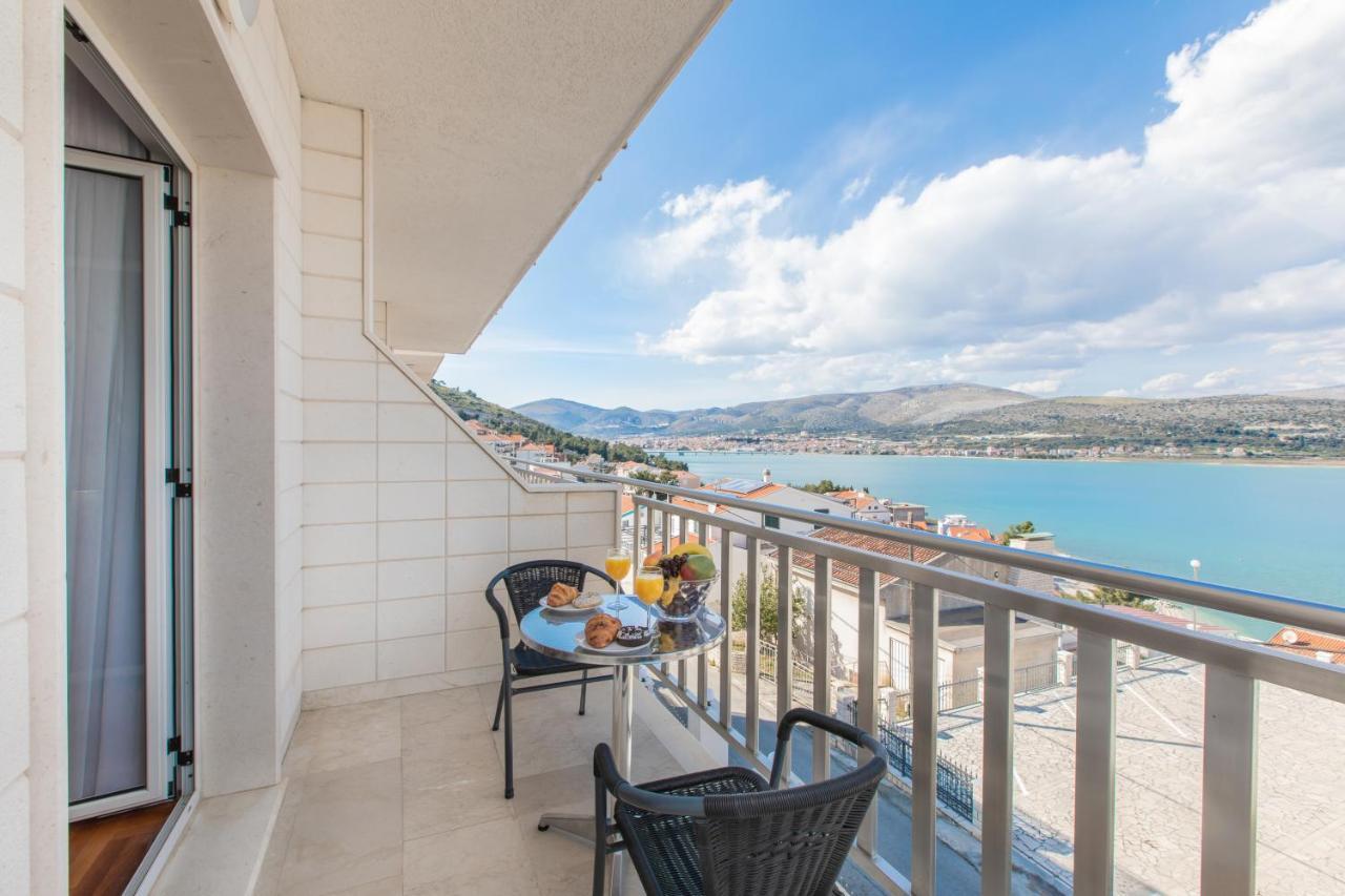 Hotel Buenavista Beach House Trogir Mastrinka Exterior photo